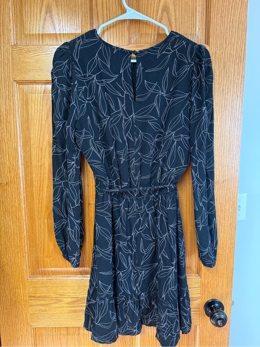 a new day Black Leaf-Print Long Sleeve Tie-Waist Dress - Picture 3 of 4